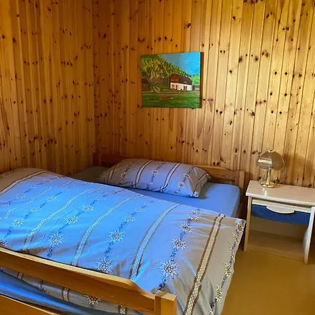 Szálloda Fewo Oberhischru *